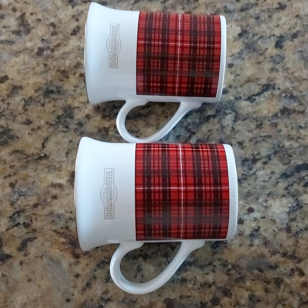 Set of 2 Drambuie Mugs, EUC